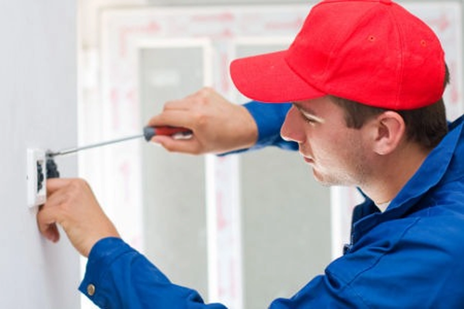 Bauer - Elektrodosensysteme GmbH - Mannbefestigungssteckdose